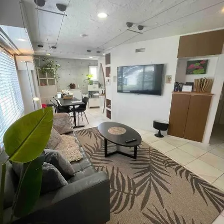919Takarazuka 宝塚駅前 デザイナーズ2Bed Room Max6名様 エクステリア 写真